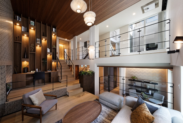 吹抜けがもたらす圧倒的な開放感