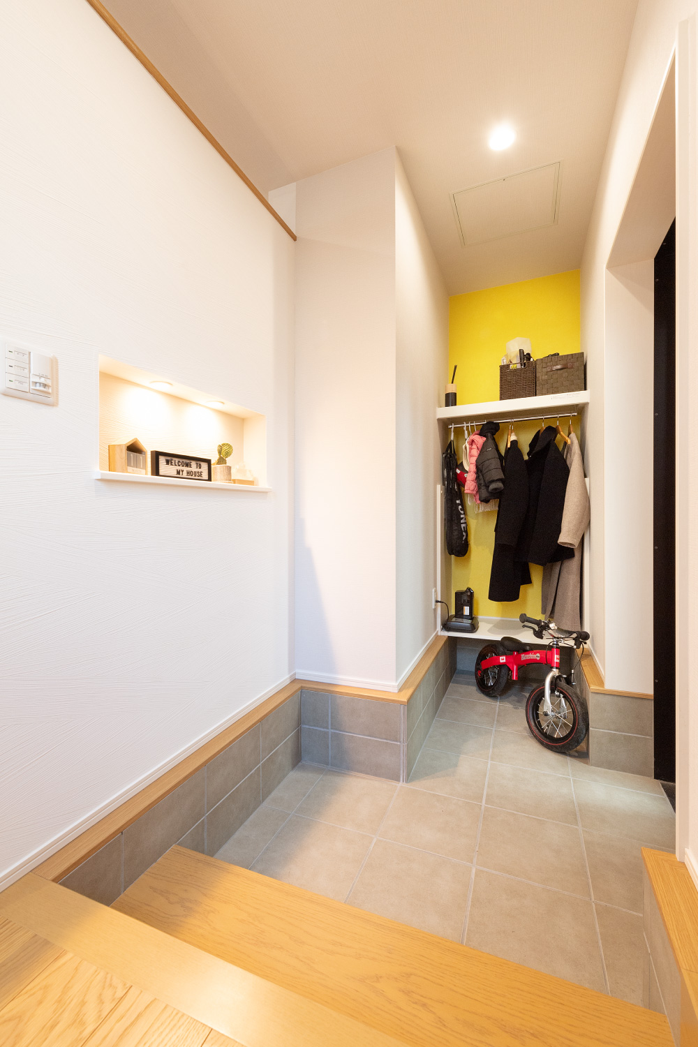 玄関・ウォークインクローゼット