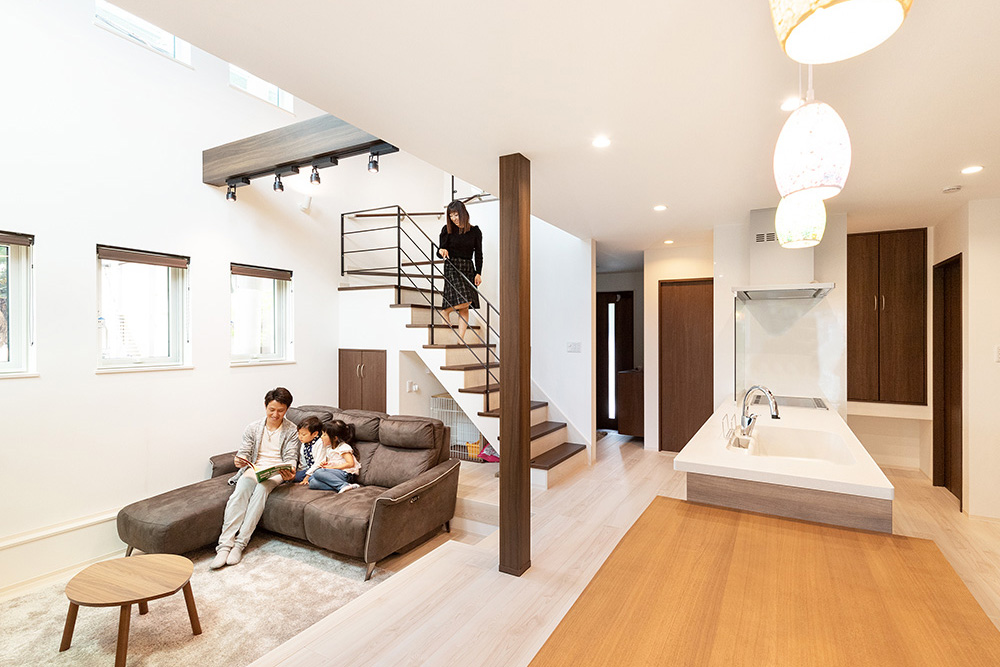 リビング・ダイニング・キッチン・リビング階段