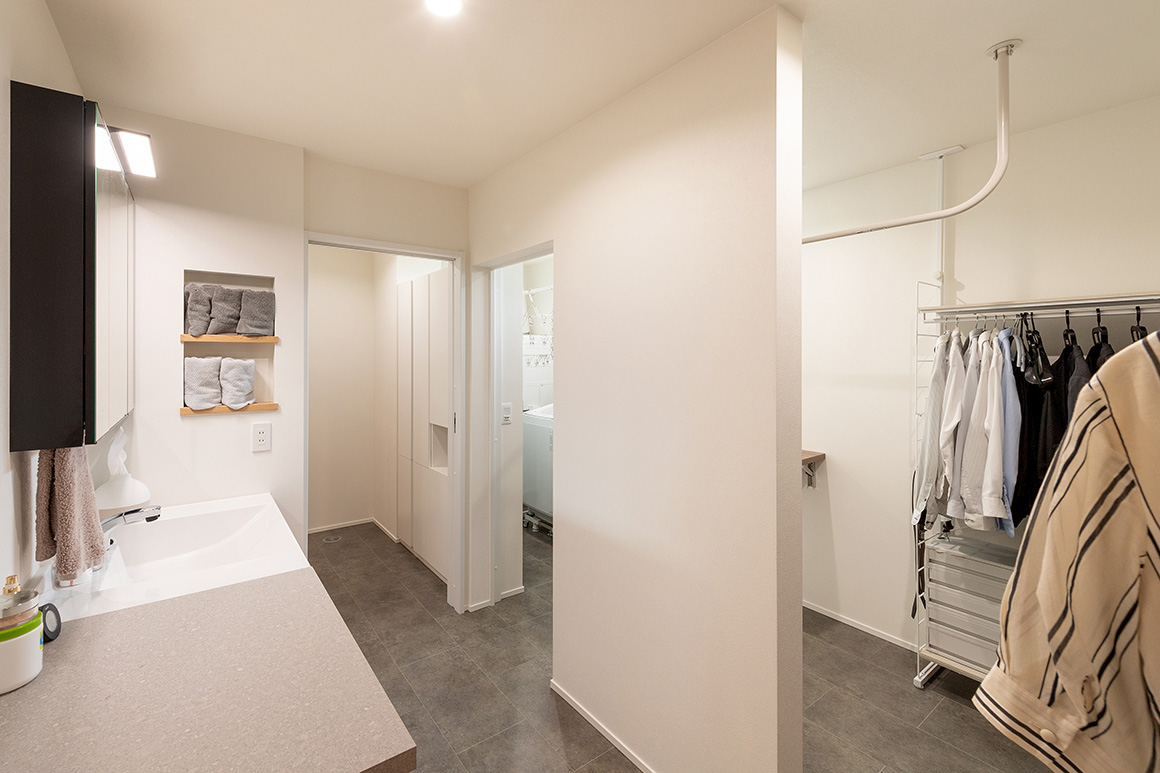 ファミリークローク・ランドリールーム